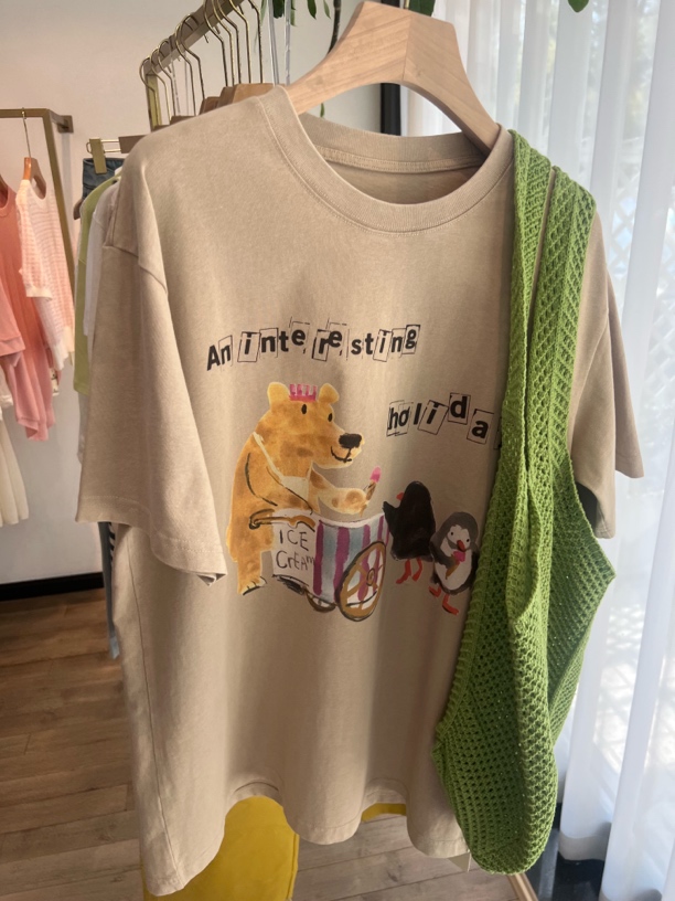 绿色镂空针织小包