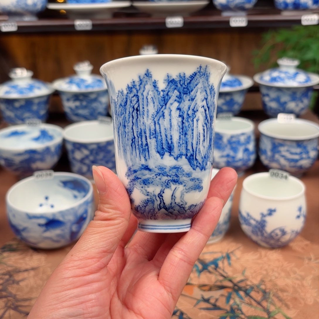 手绘青花陶瓷单杯微瑕