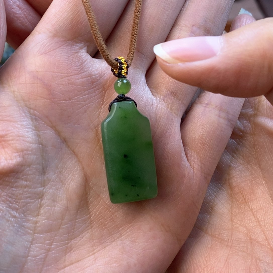 和田玉（碧玉）颈饰未镶嵌