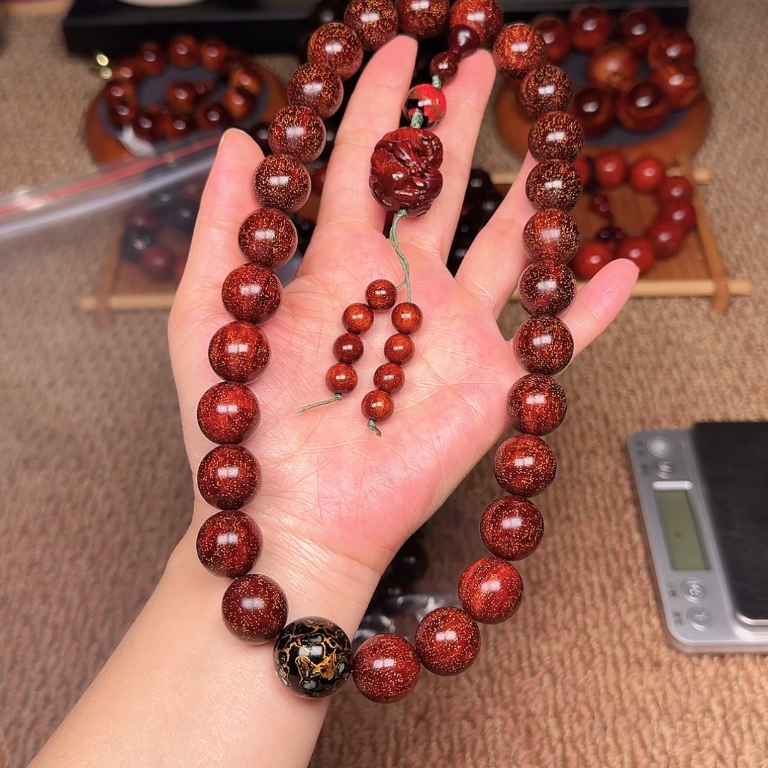 檀香紫檀（小叶紫檀）1.5手红