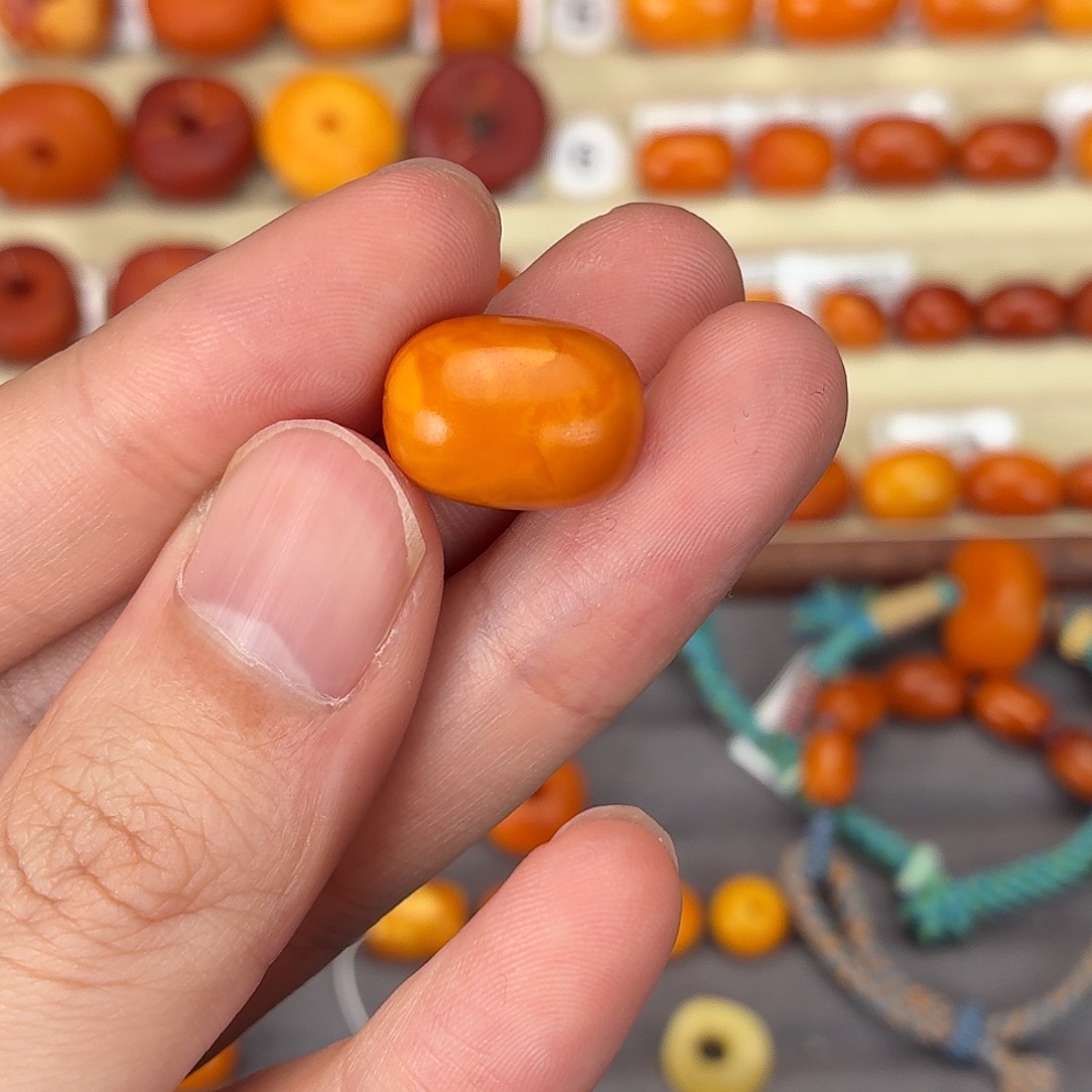 西***c琥珀未镶嵌裸石定制