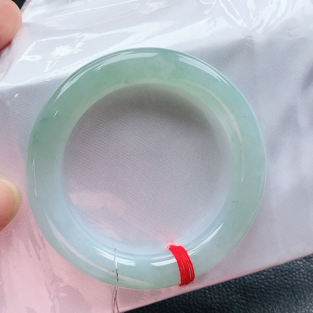 翡翠手镯未镶嵌天然翡翠手镯