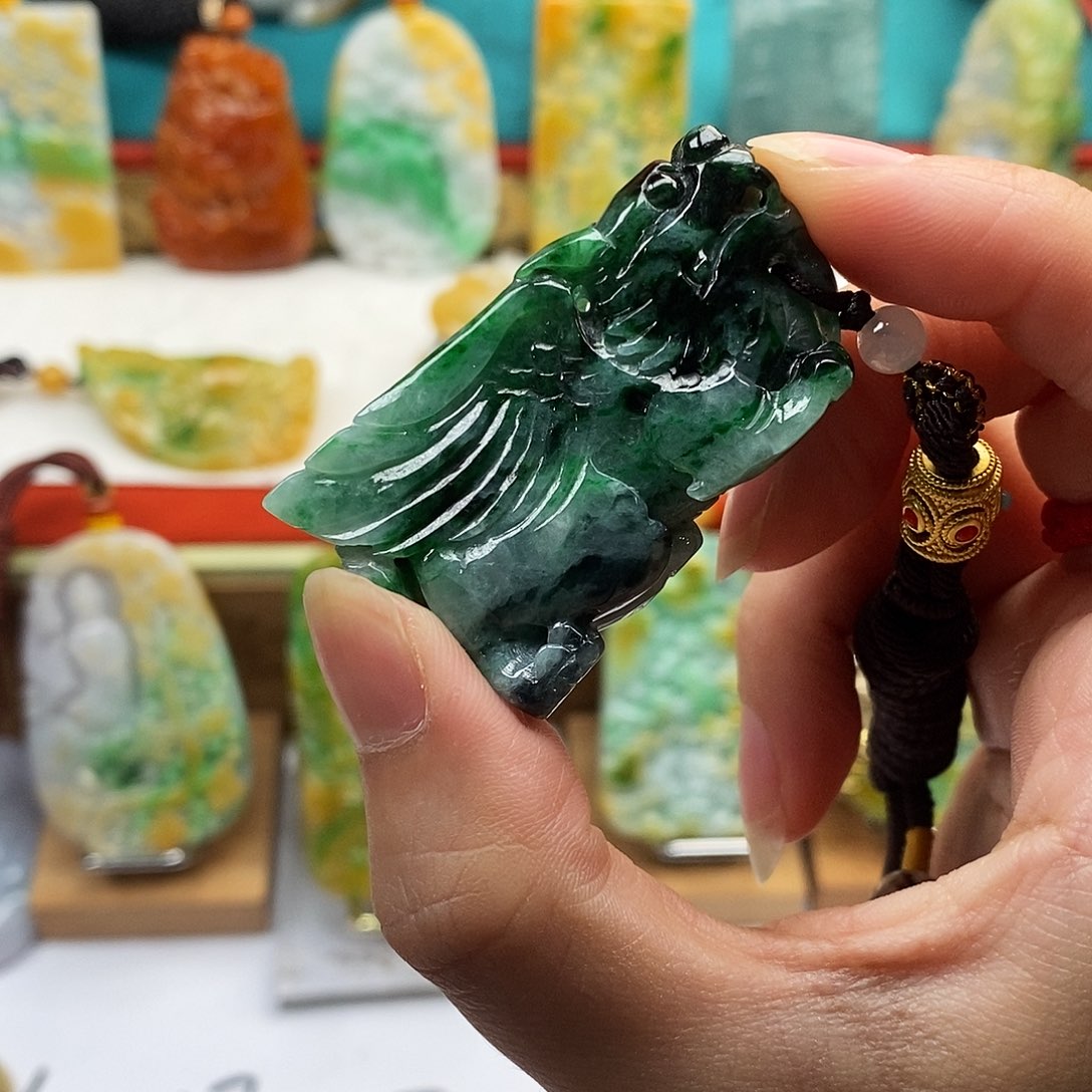 定制翡翠未镶嵌翡翠