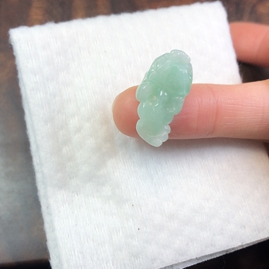 翡翠未镶嵌颈饰缅甸A货，每天下午1点半开播