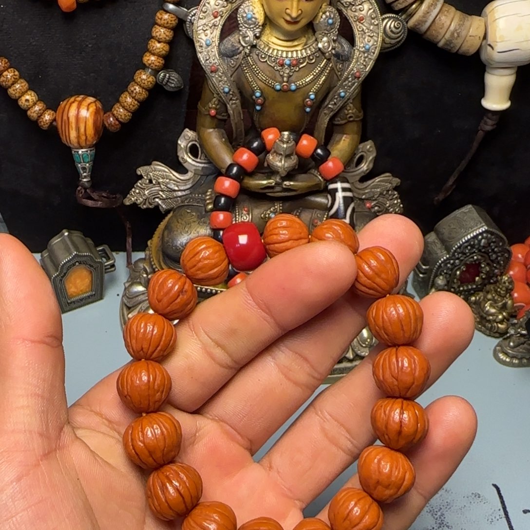 向***往格桑工艺坊直播间