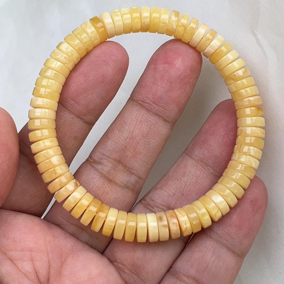 蜜蜡未镶嵌裸石8加9.39克