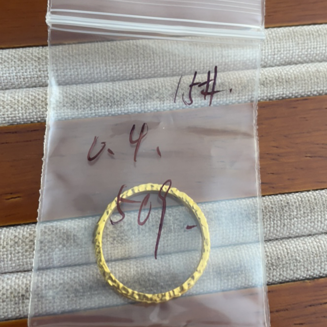 克重0.4 15号 锤纹碎冰冰戒指 足金999