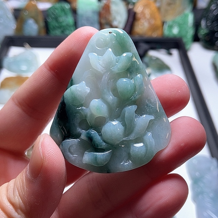 翡翠未镶嵌颈饰翡翠a货