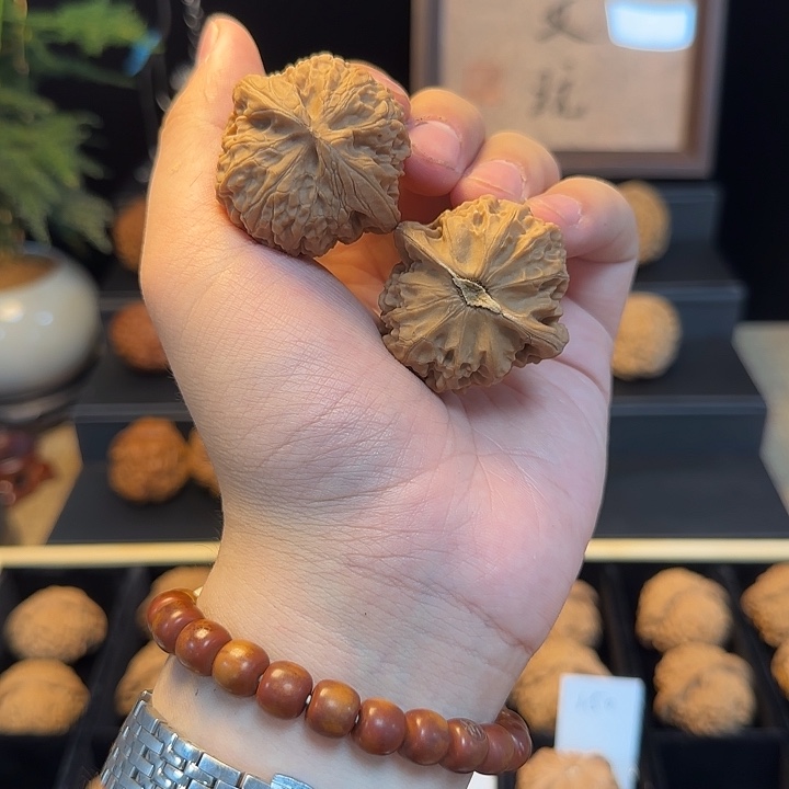 把件文玩核桃宫灯