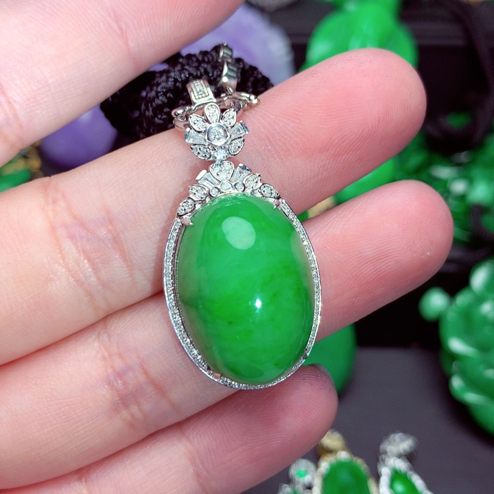 吊坠(不含链)未镶嵌翡翠