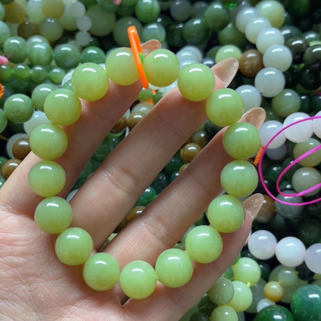 和田玉手串未镶嵌