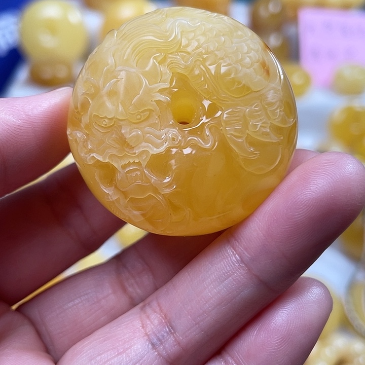 蜜蜡裸石未镶嵌龙扣