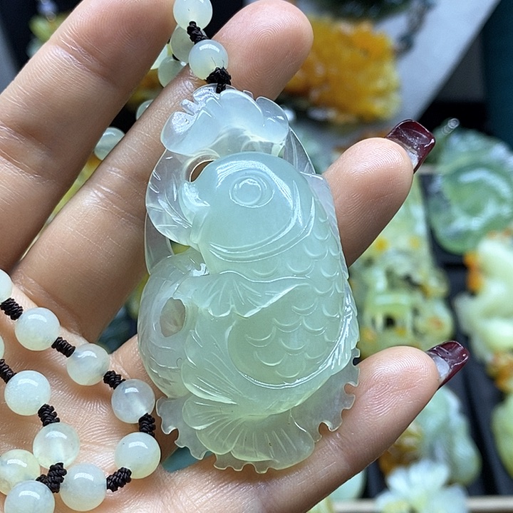 蛇纹石玉挂件未镶嵌