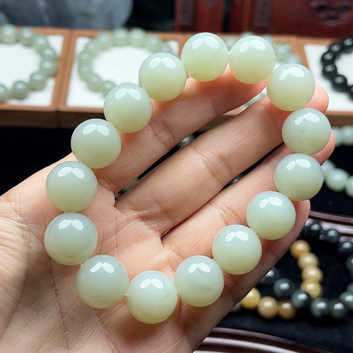 米***宝和田玉未镶嵌手串