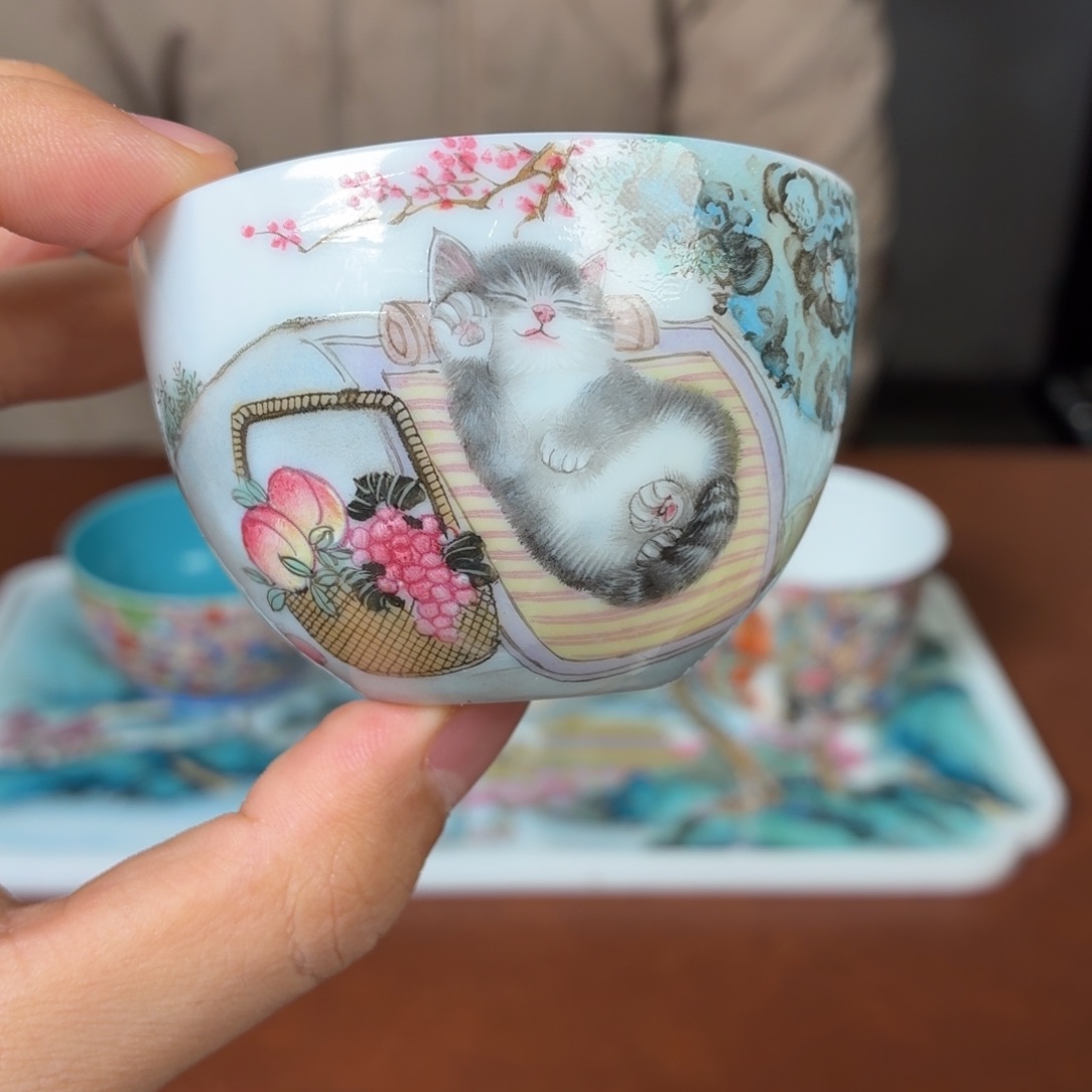 杯子瓷瓷姑娘景德镇陶瓷艺术