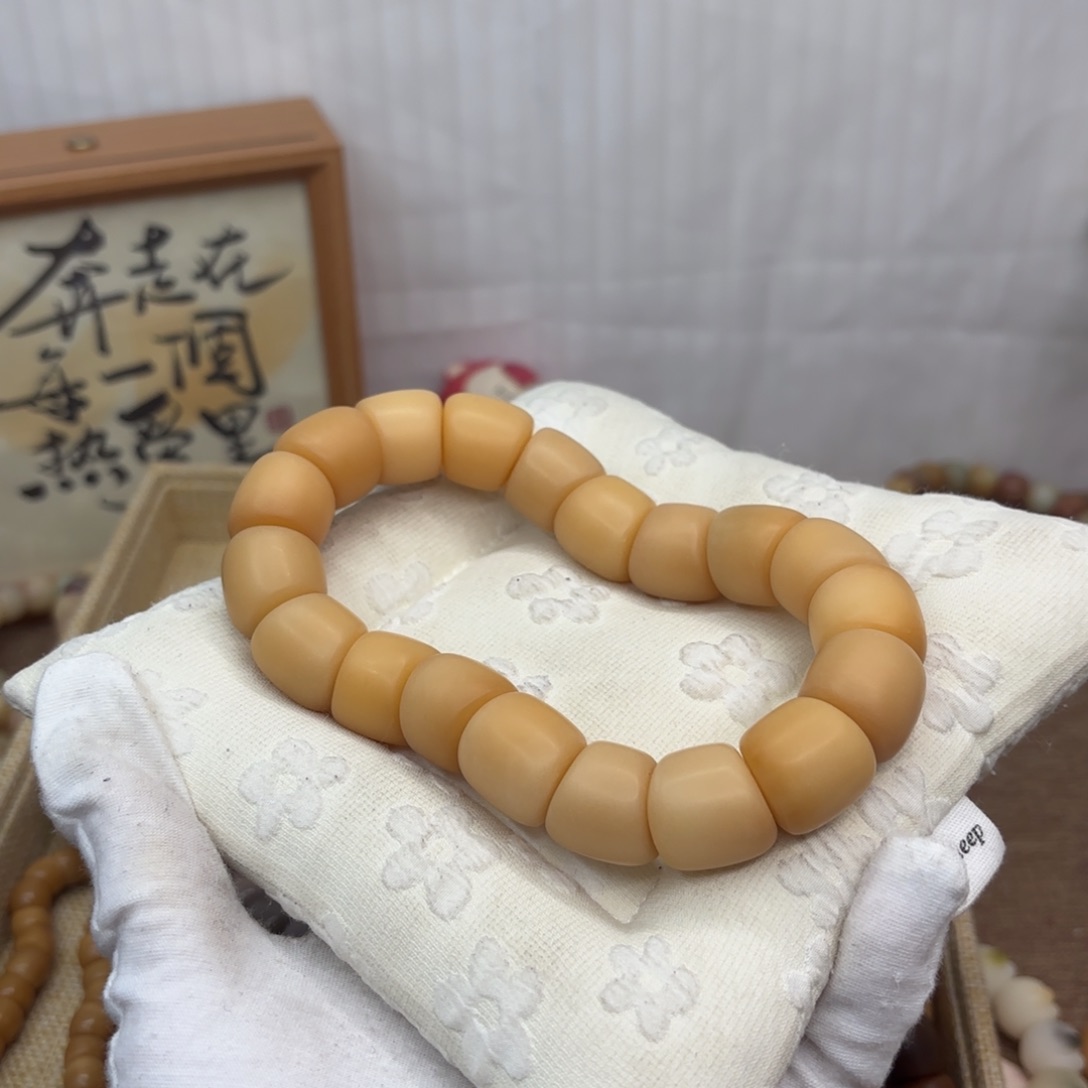 小***枫吊坠菩提根/象牙果18干磨落地果年糕肠默认瑕265