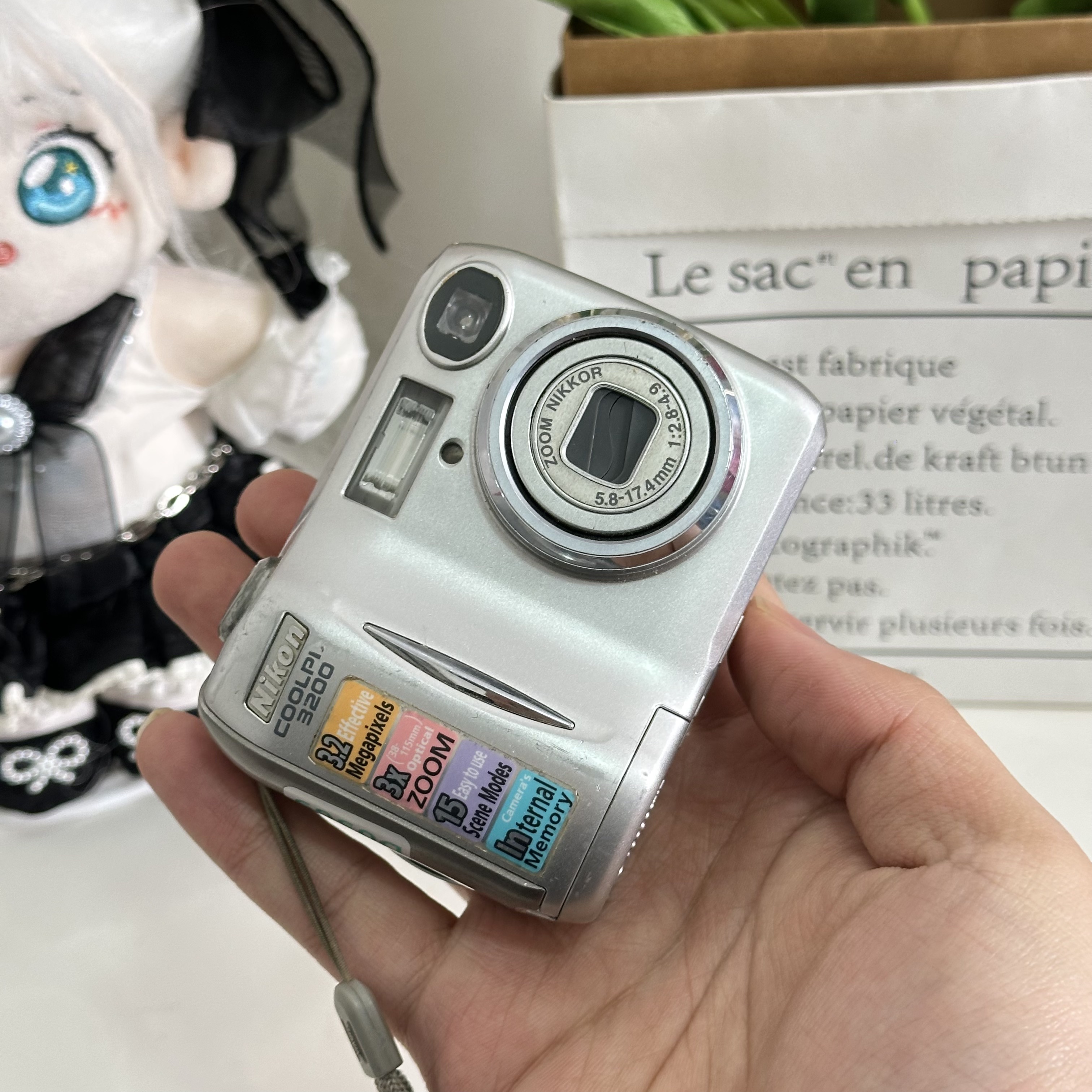 9新 Nikon/尼康 尼康e3200冷白皮柔焦适合新手五号电池供电