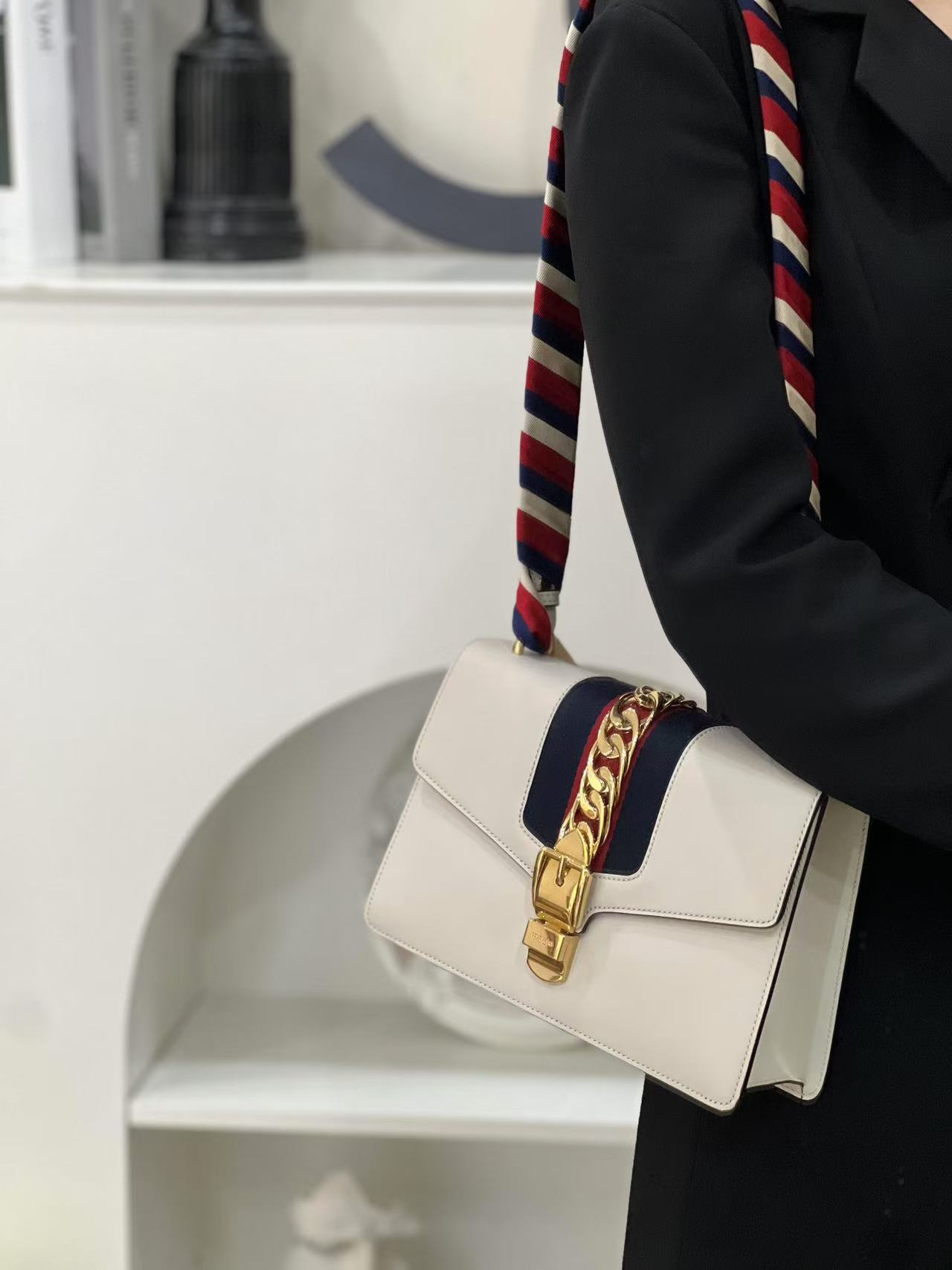 95新 GUCCI/古驰 gucci 塞尔维亚中号白金/公价无/甄选