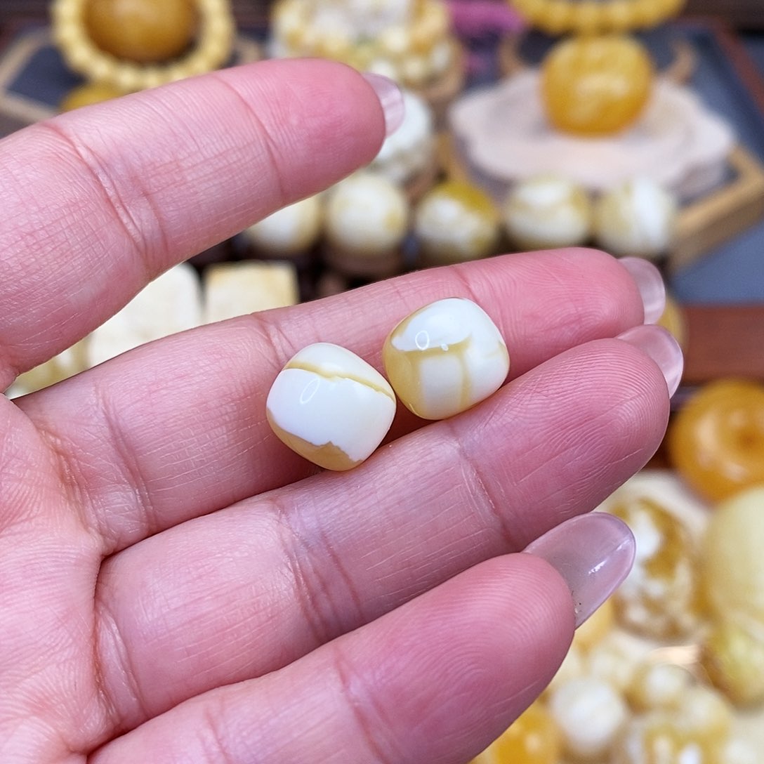 【闪购商品】蜜蜡裸石未镶嵌11.4➕