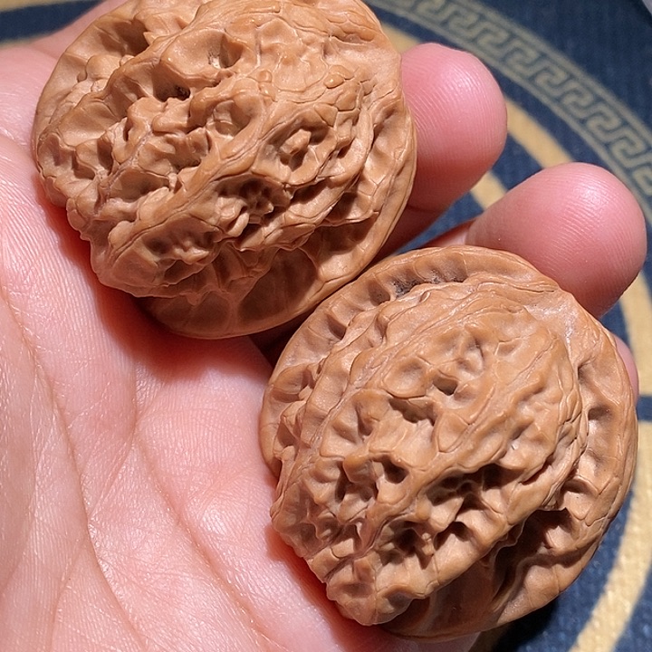 【闪购商品】文玩核桃吊坠磐石