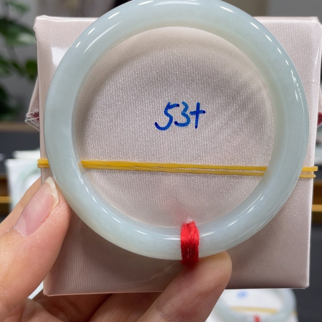 翡翠未镶嵌手镯翡翠