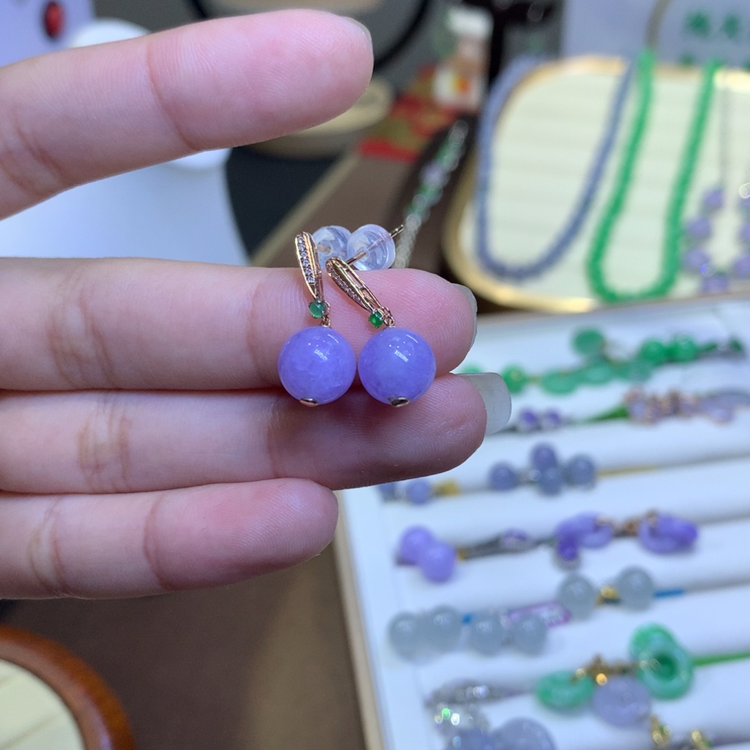 翡翠18K金镶嵌颈饰翡翠