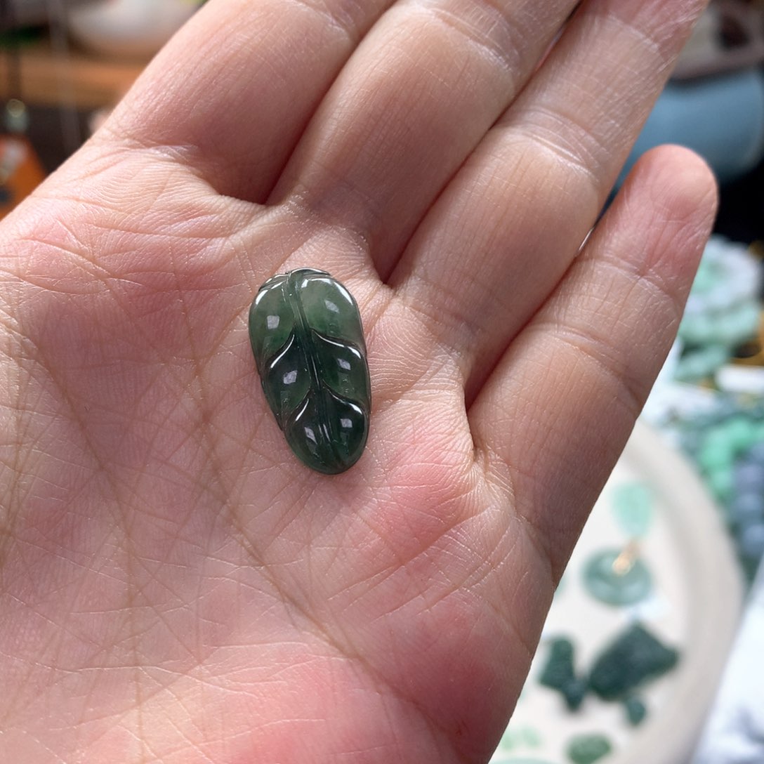 颈饰未镶嵌翡翠爱**茶