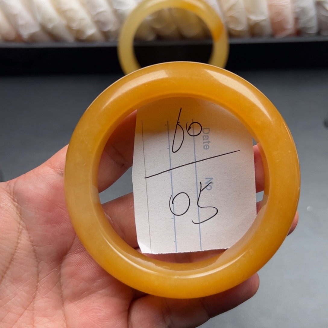 石英质玉（黄龙玉）手镯未镶嵌05