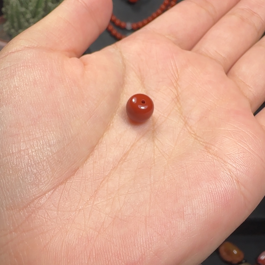 搞***把南红玛瑙未镶嵌单珠原矿锦红单珠卡8