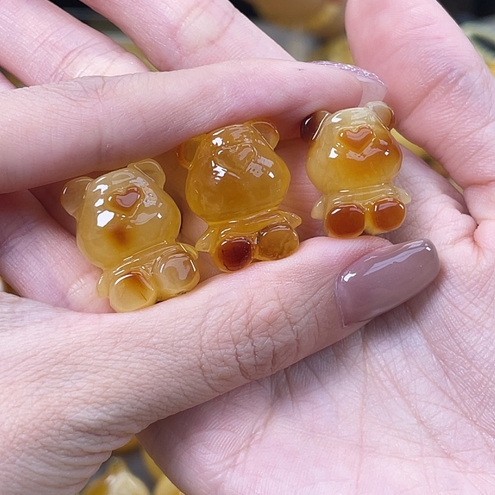 琥珀未镶嵌珠宝奇石琥珀蜜蜡J5多样性发其一