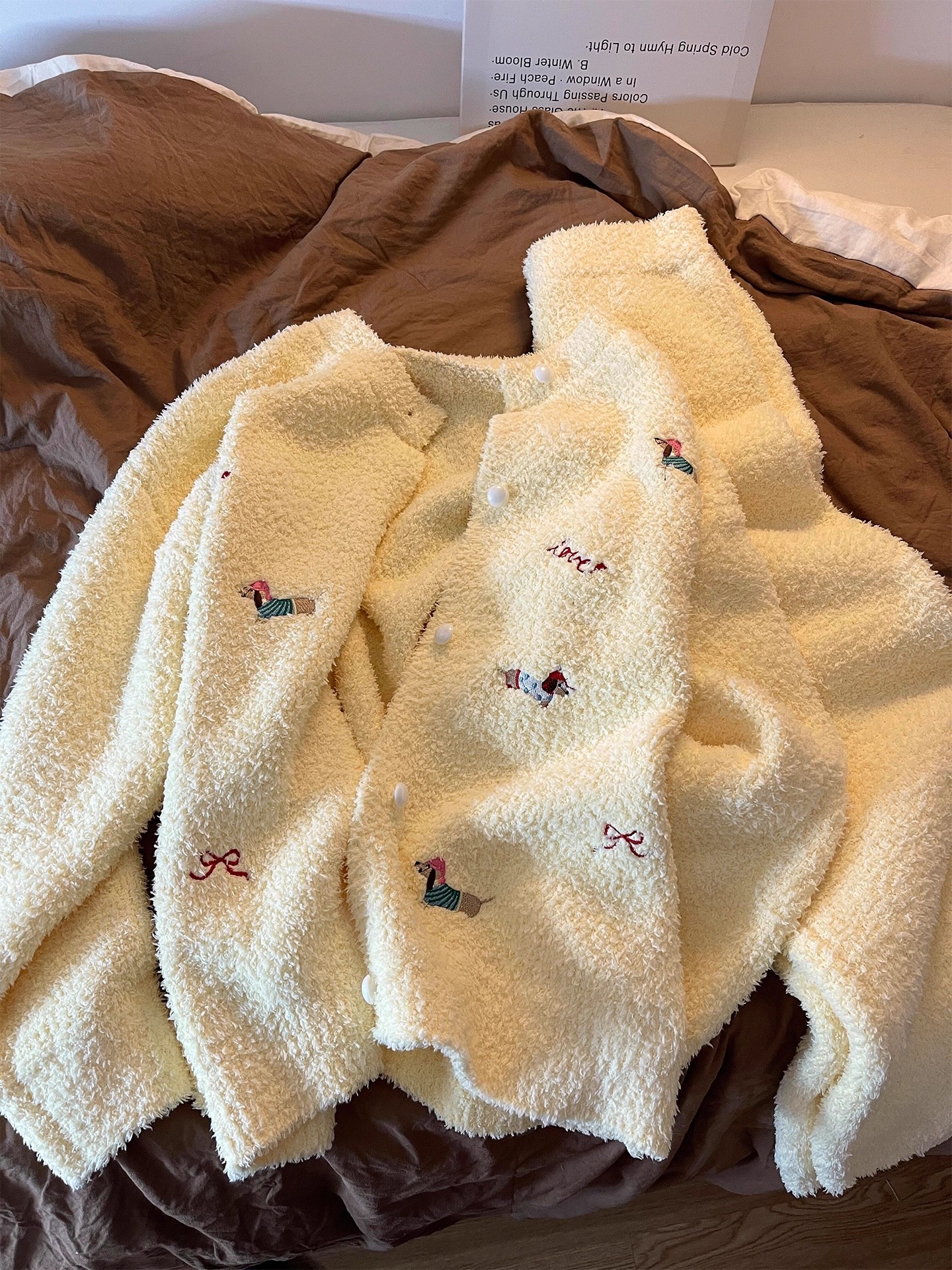 暖呼呼黄色腊肠狗半边绒睡衣女冬季新款保暖加绒加厚居家服套装女