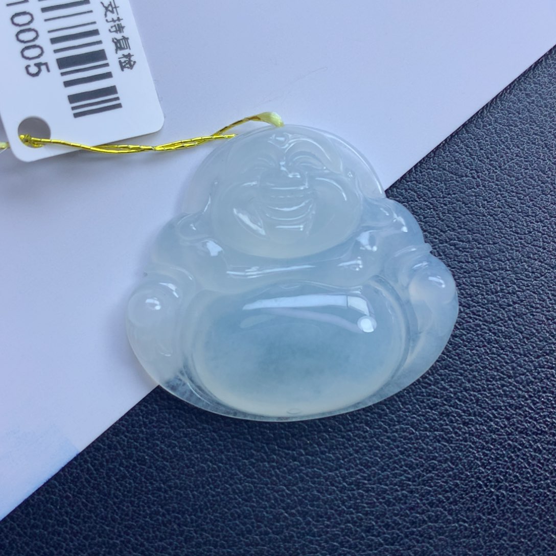 翡翠颈饰未镶嵌佛公