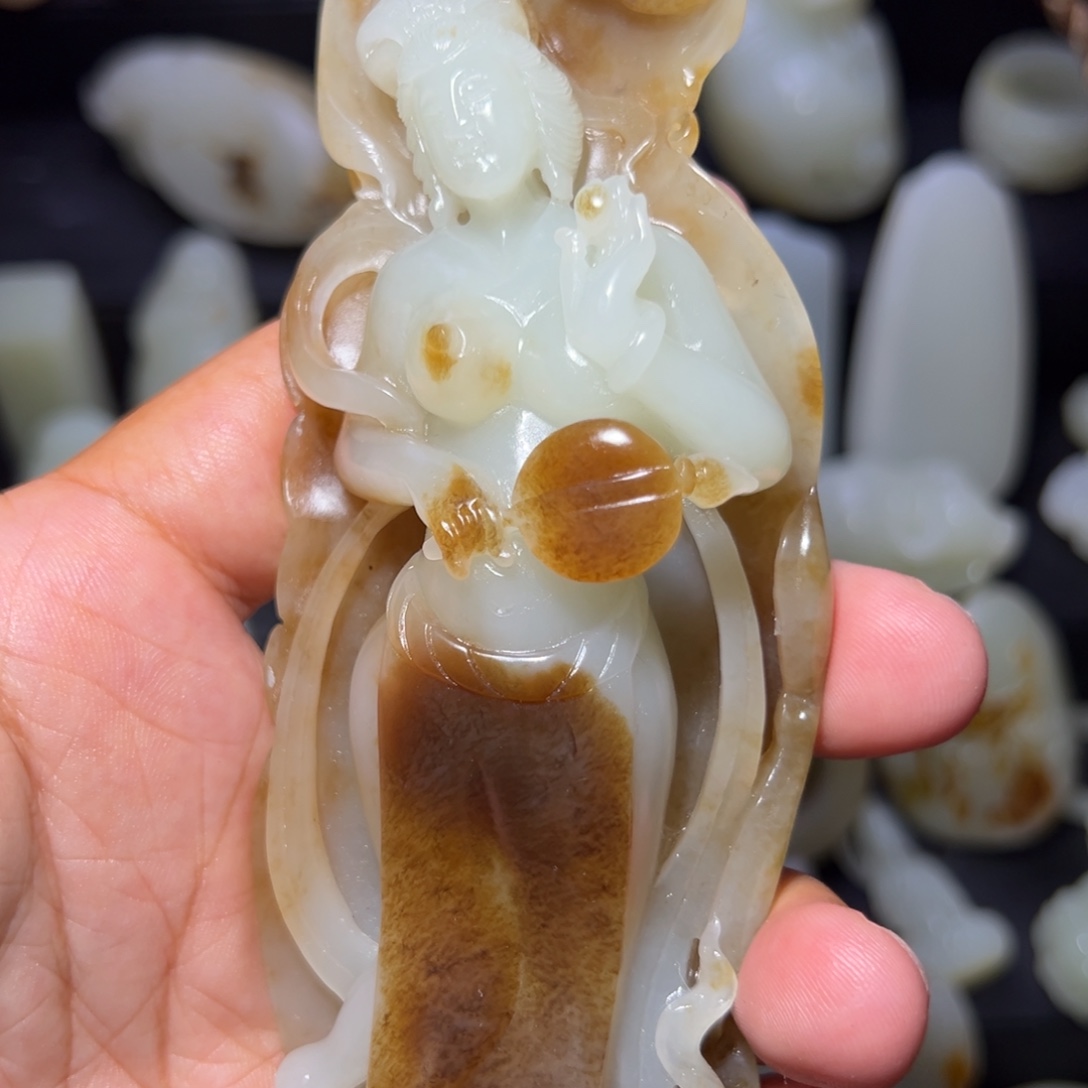 颈饰未镶嵌和田玉