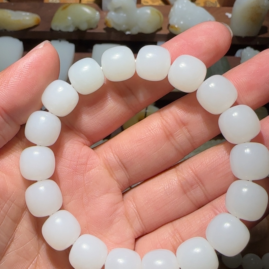 护***航和田玉未镶嵌手链