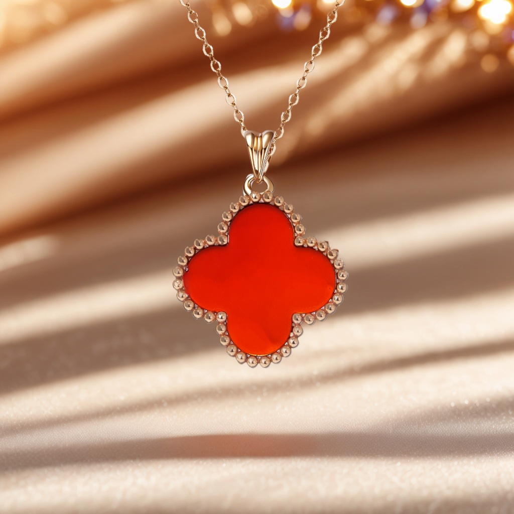 18K金红玛瑙四叶草吊坠15mm(不含链）多样性发一件