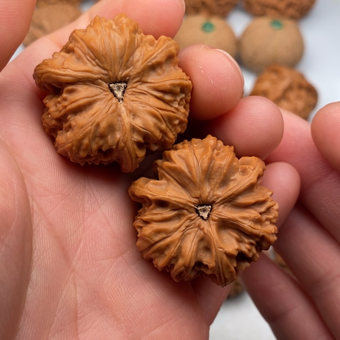 文玩核桃把件35三棱