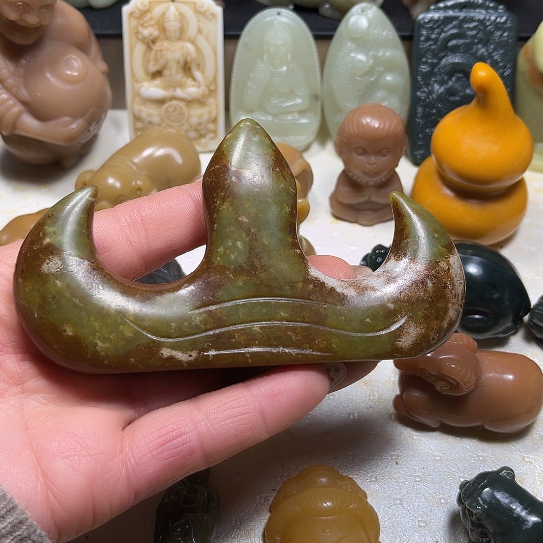 白玉菩提吊坠白玉菩提吊坠