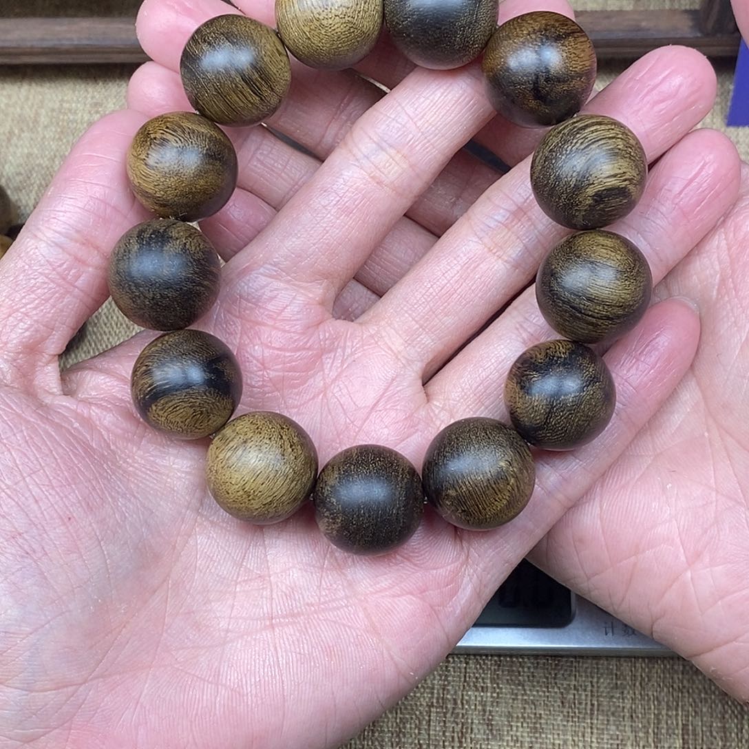 沉香手串江*华越南芽庄白棋楠