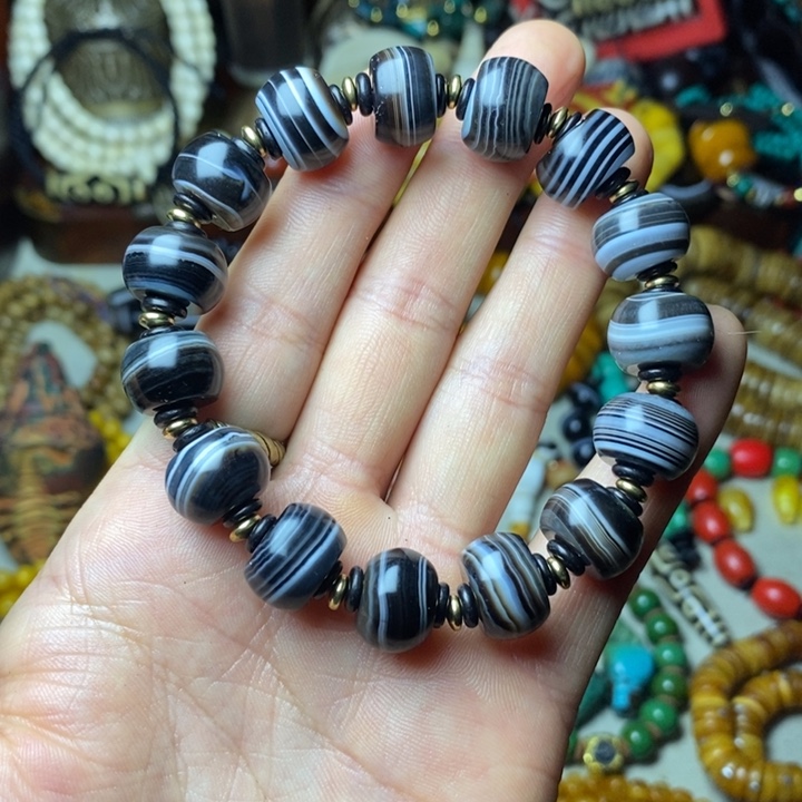 大叶紫檀（黑酸枝木类）