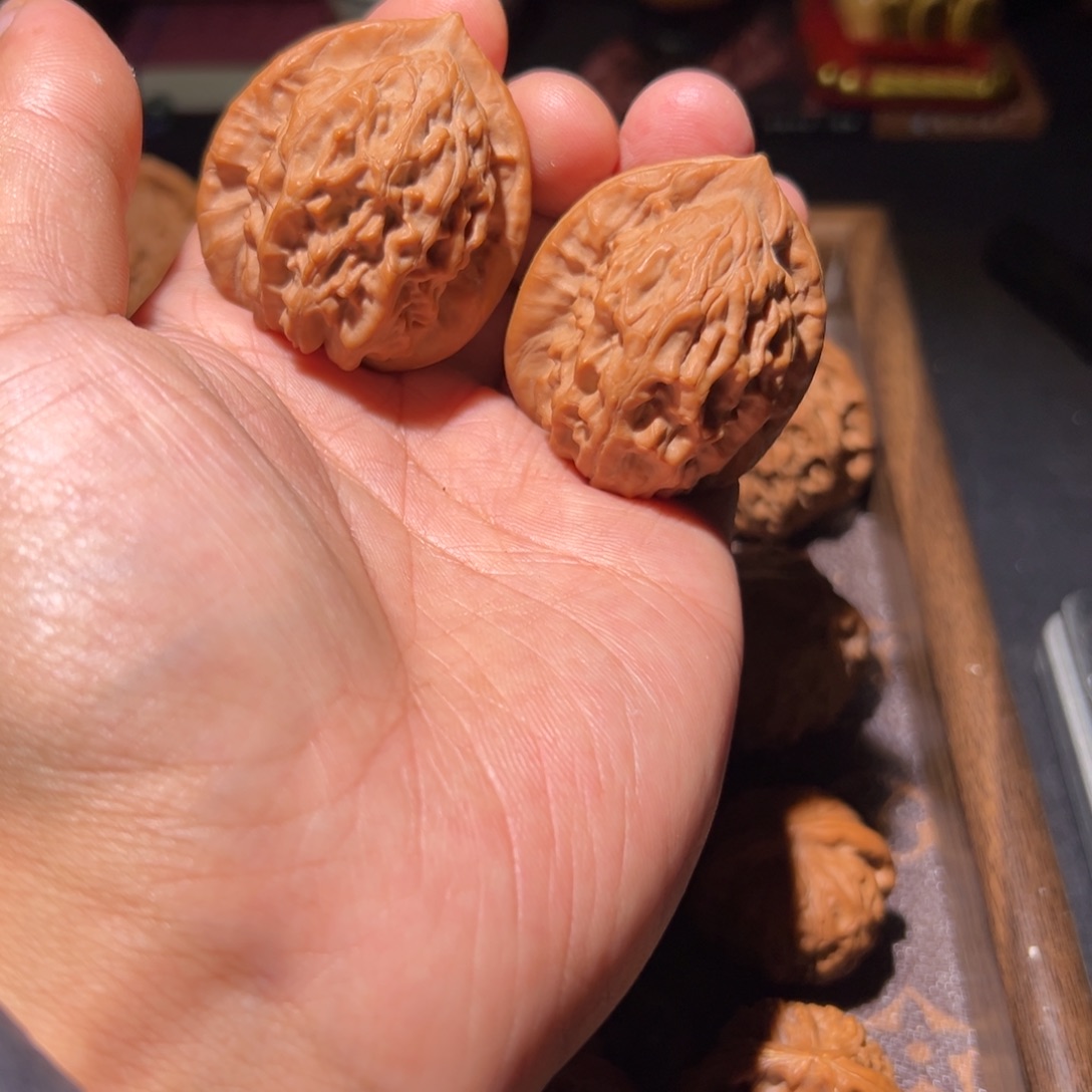 瑞麟文玩核桃大红袍 38.38.44