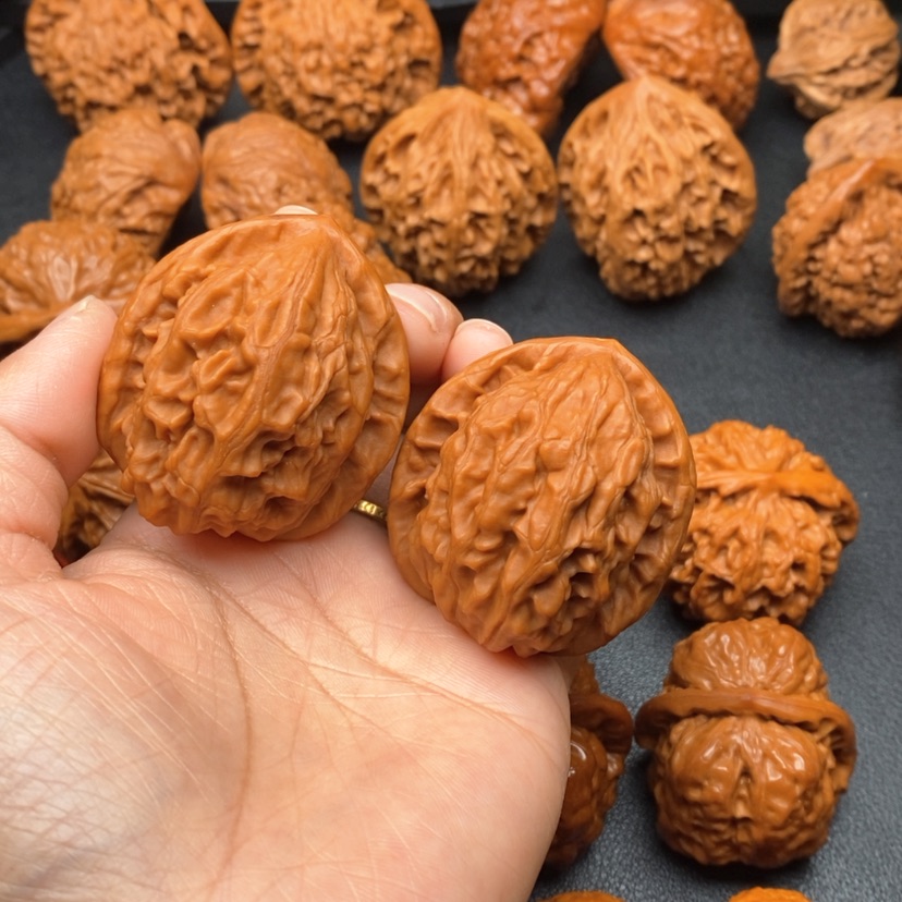 【闪购商品】文玩核桃把件42柳叶