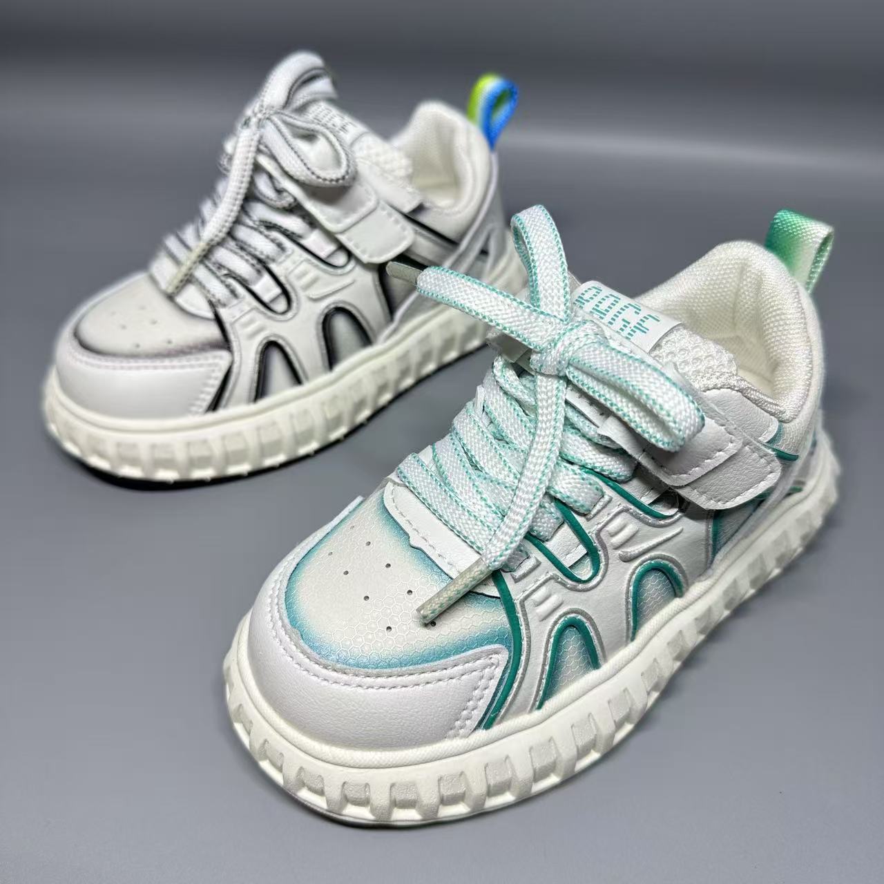 6532儿童皮面单鞋魔术贴童鞋休闲鞋百搭时尚运动板鞋鞋27-37