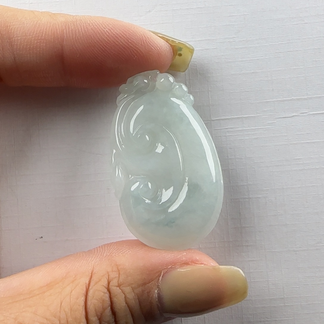 @***心翡翠未镶嵌颈饰如意