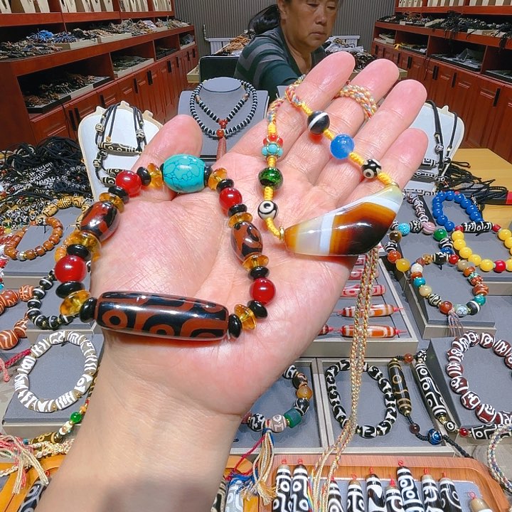 未镶嵌玛瑙/玉髓珠宝奇石