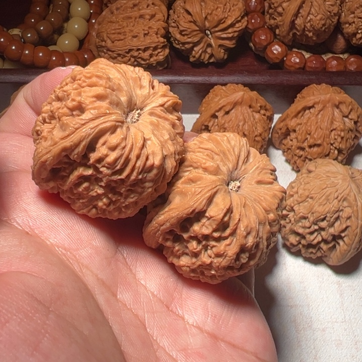 核桃38尺南疆文玩核桃