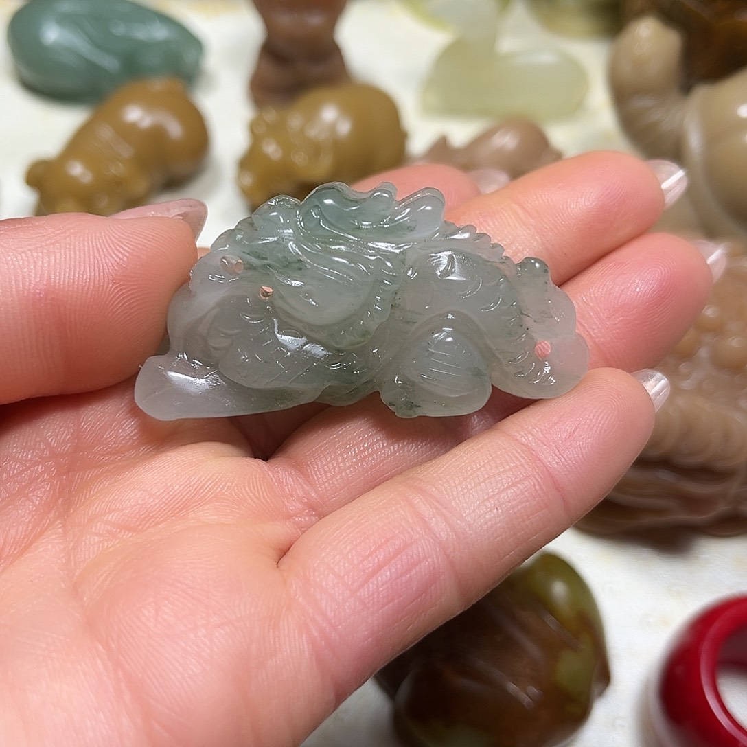 白玉菩提吊坠白玉菩提吊坠