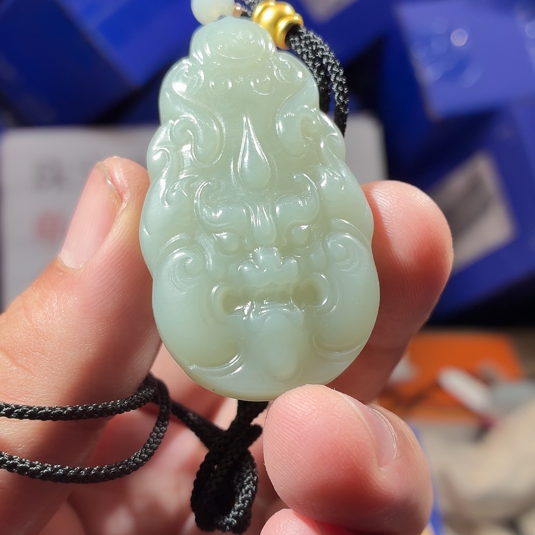 和田玉（糖玉）未镶嵌颈饰