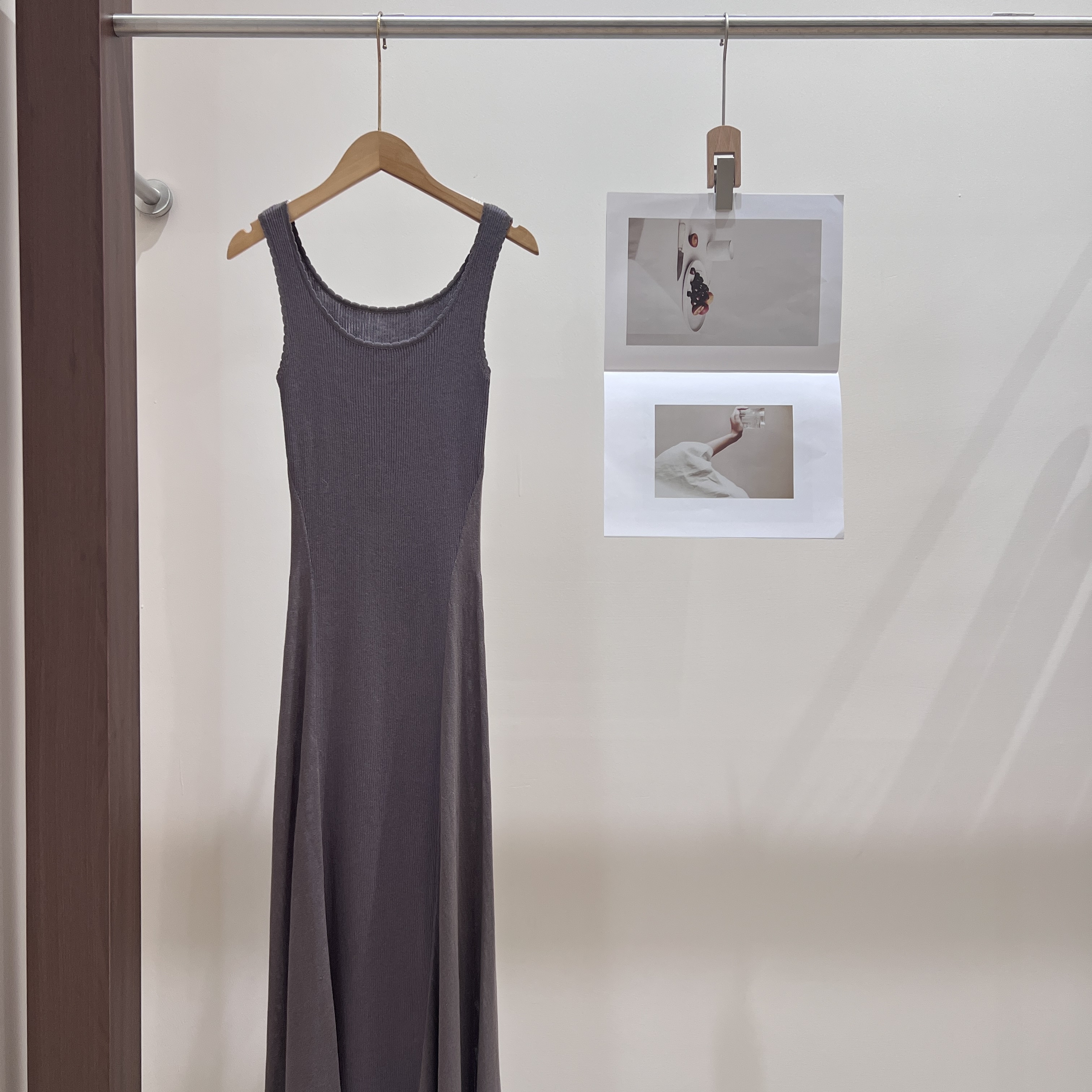 ZZ秋季无袖V领露肩吊带A字裙连衣裙中长款夏季设计师X109