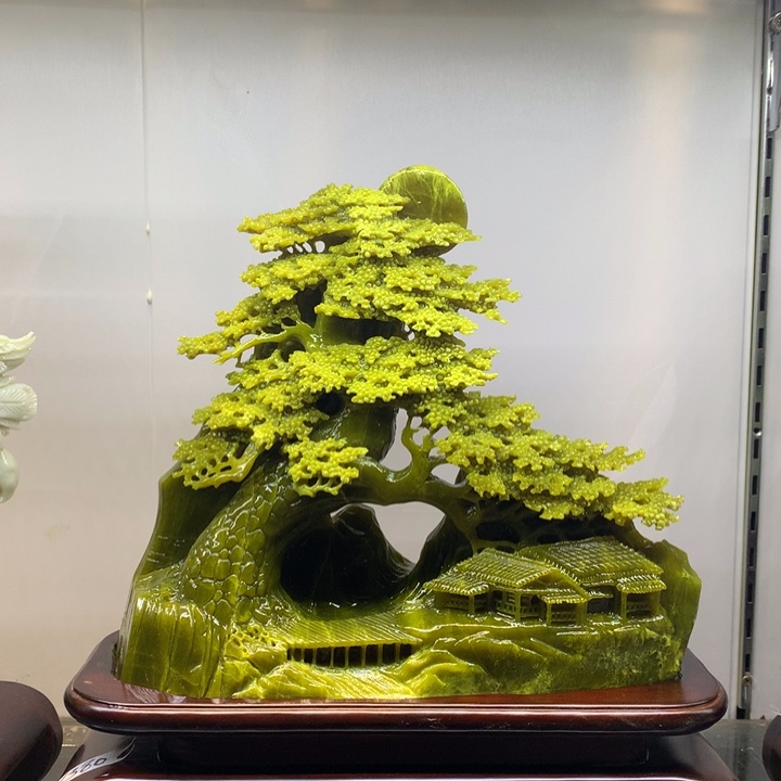 玉家居摆件寓意迎客松