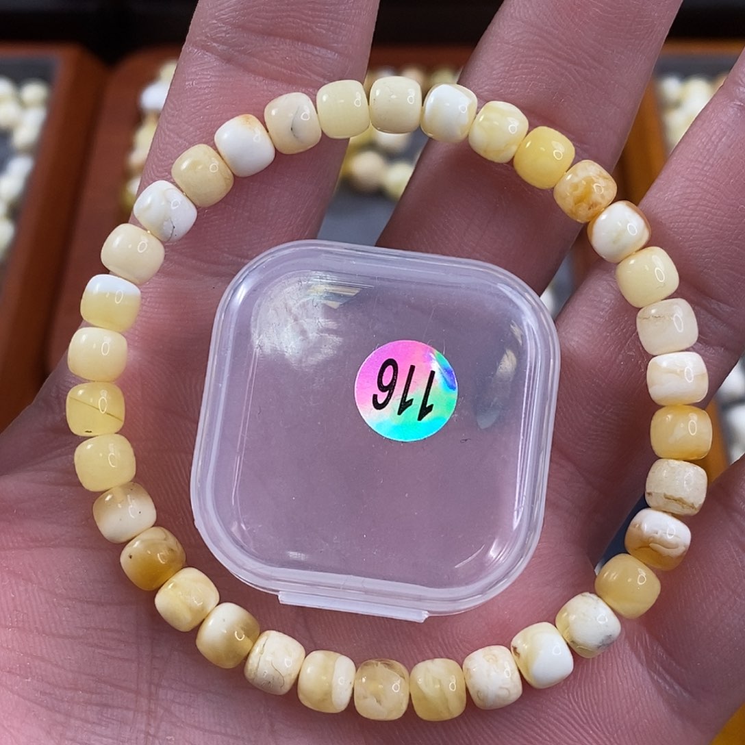 琥珀裸石未镶嵌微瑕